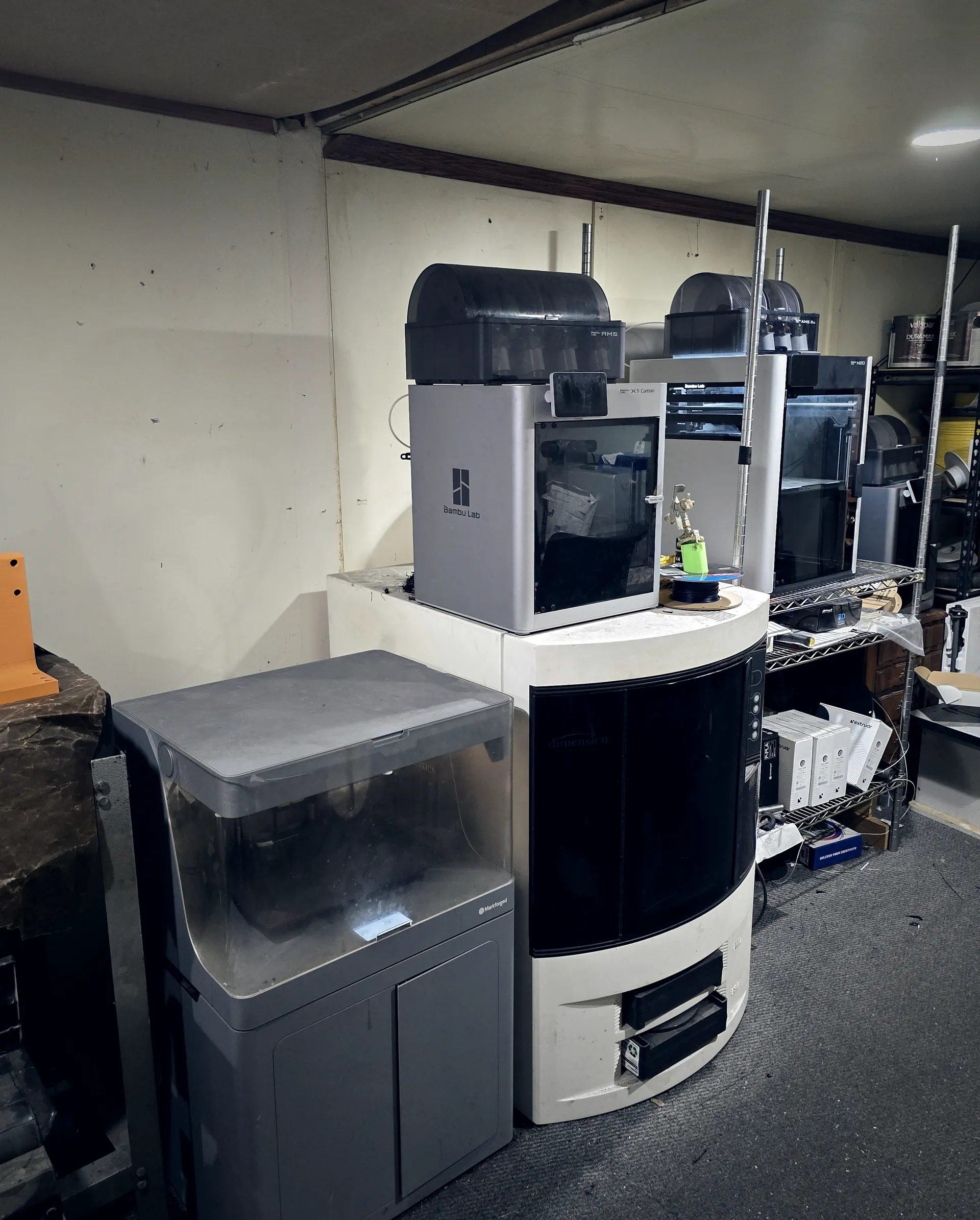 Additive manufacturing cell — Stratasys, Markforged and Bambu Lab printers